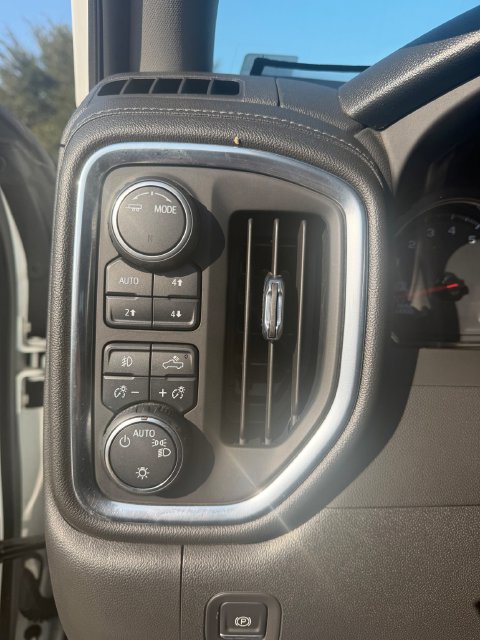 Used 2022 Chevrolet Silverado 1500 RST w/ Convenience Package II AWD/4WD image 17