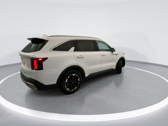 Used 2026 Kia Sorento S w/ S Panoramic Sunroof Package FWD image 4