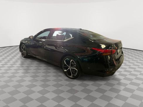 Used 2024 Nissan Altima 2.5 SR image 5