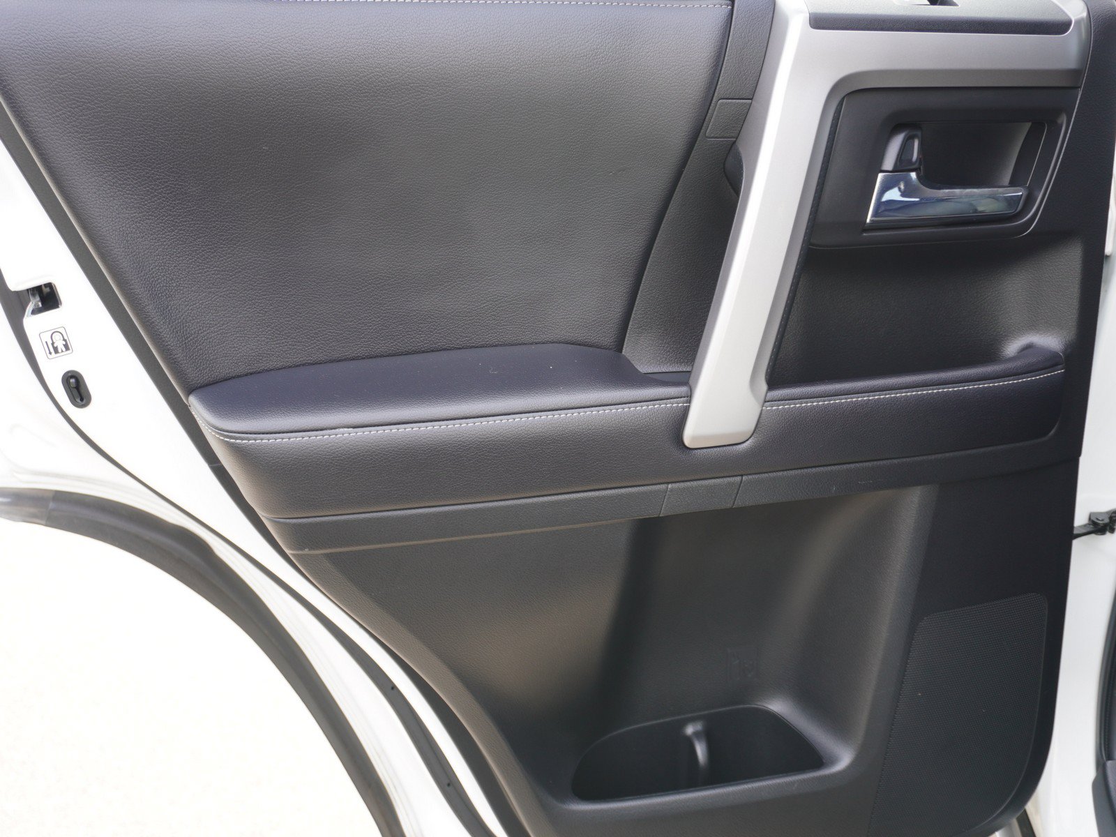 Used 2019 Toyota 4Runner SR5 Premium AWD/4WD image 12