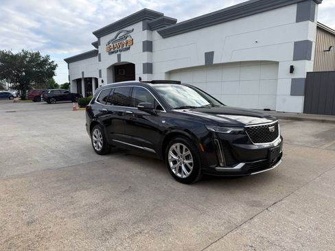 Used 2020 Cadillac XT6 Premium Luxury FWD image 43