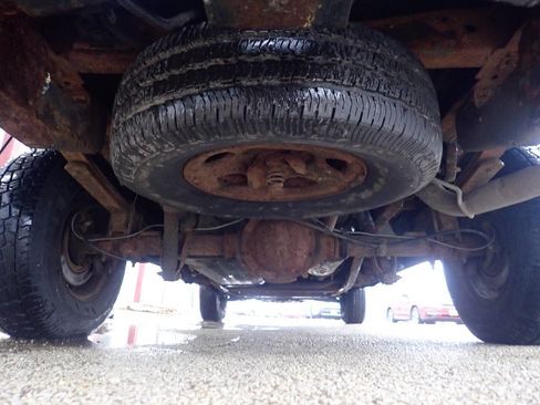 Used 2003 Chevrolet Silverado 1500 W/T image 33