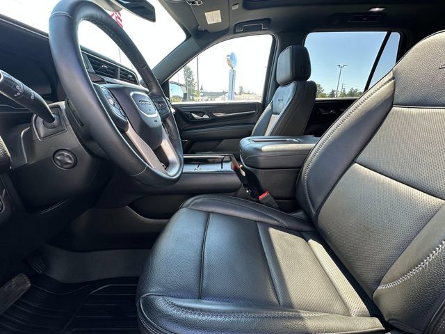 Used 2024 GMC Yukon Denali w/ Max Trailering Package AWD/4WD image 9