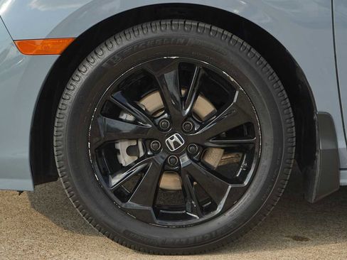 Used 2023 Honda Odyssey Sport image 7