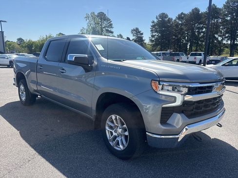 Used 2023 Chevrolet Silverado 1500 LT w/ Protection Package image 9