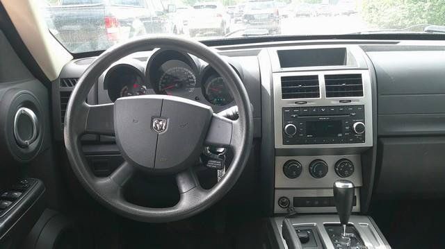 Used 2007 Dodge Nitro SXT AWD/4WD image 10