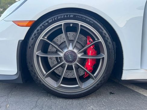 Used 2015 Porsche 911 GT3 w/ Sound Package Plus RWD image 11