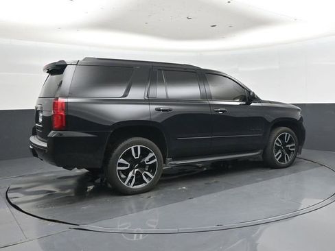 Used 2018 Chevrolet Tahoe Premier AWD/4WD image 3