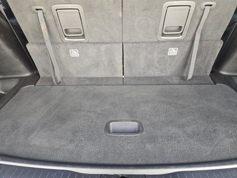 Used 2024 Jeep Grand Cherokee L Limited w/ Black Appearance Package image 35