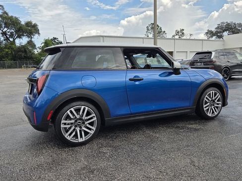 New 2026 MINI Cooper 2-Door Hardtop FWD image 7