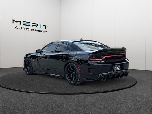 Used 2023 Dodge Charger R/T w/ Navigation & Travel Group RWD image 7