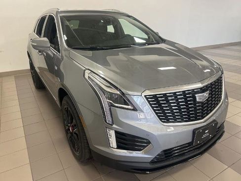 New 2026 Cadillac XT5 Luxury AWD/4WD image 7