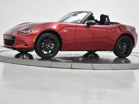 New 2026 MAZDA MX-5 Miata Club RWD image 16