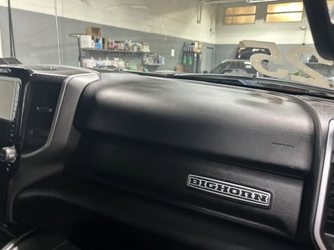 Used 2025 RAM 1500 Big Horn AWD/4WD image 33