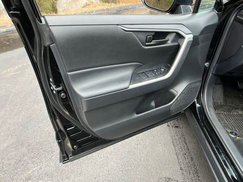 Used 2024 Toyota RAV4 LE image 11