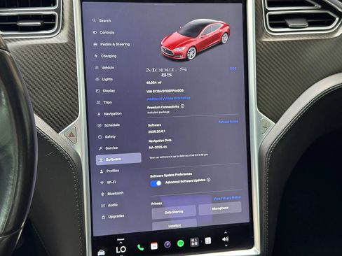 Used 2014 Tesla Model S 85 RWD image 39