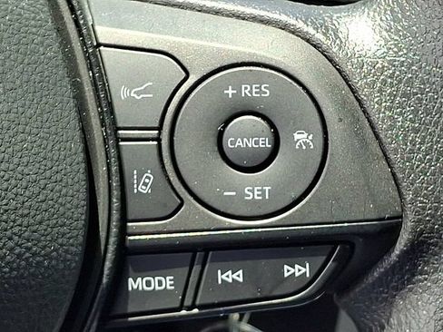 Used 2025 Toyota RAV4 LE FWD image 22