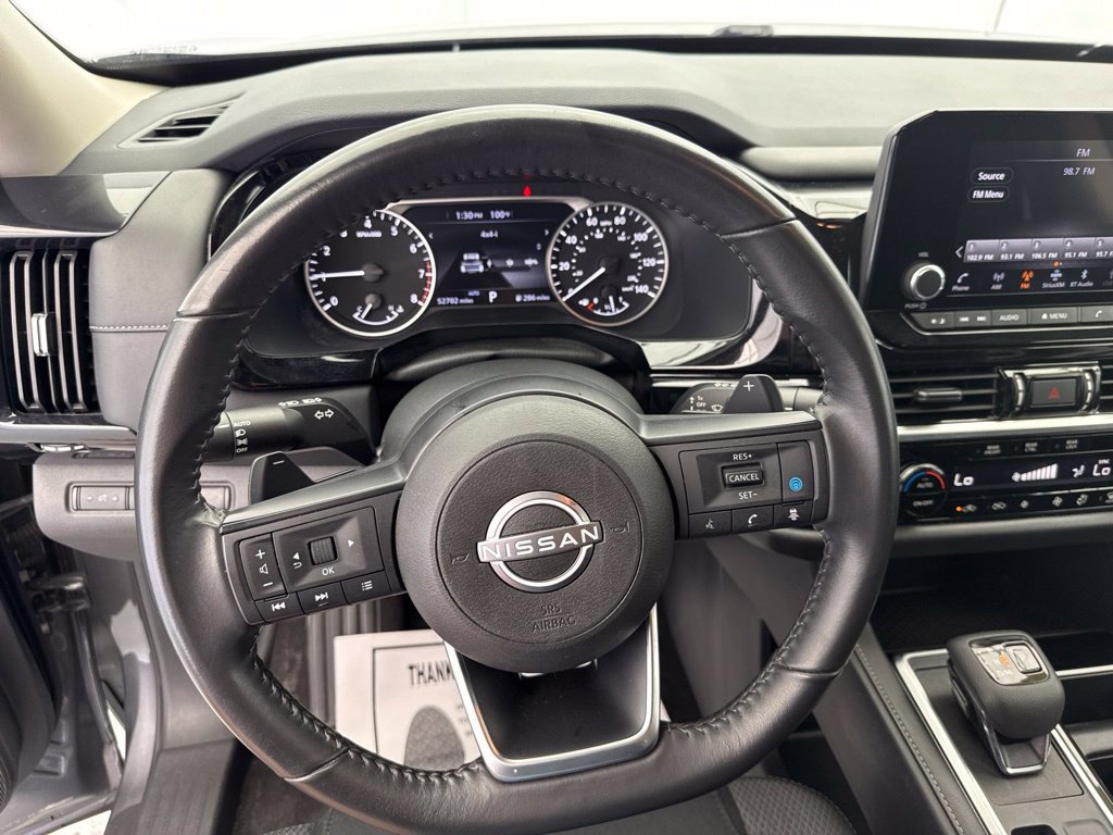 Used 2024 Nissan Pathfinder SV AWD/4WD image 26