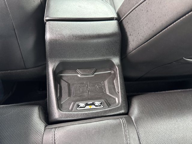 Used 2017 Chevrolet Camaro SS RWD image 32