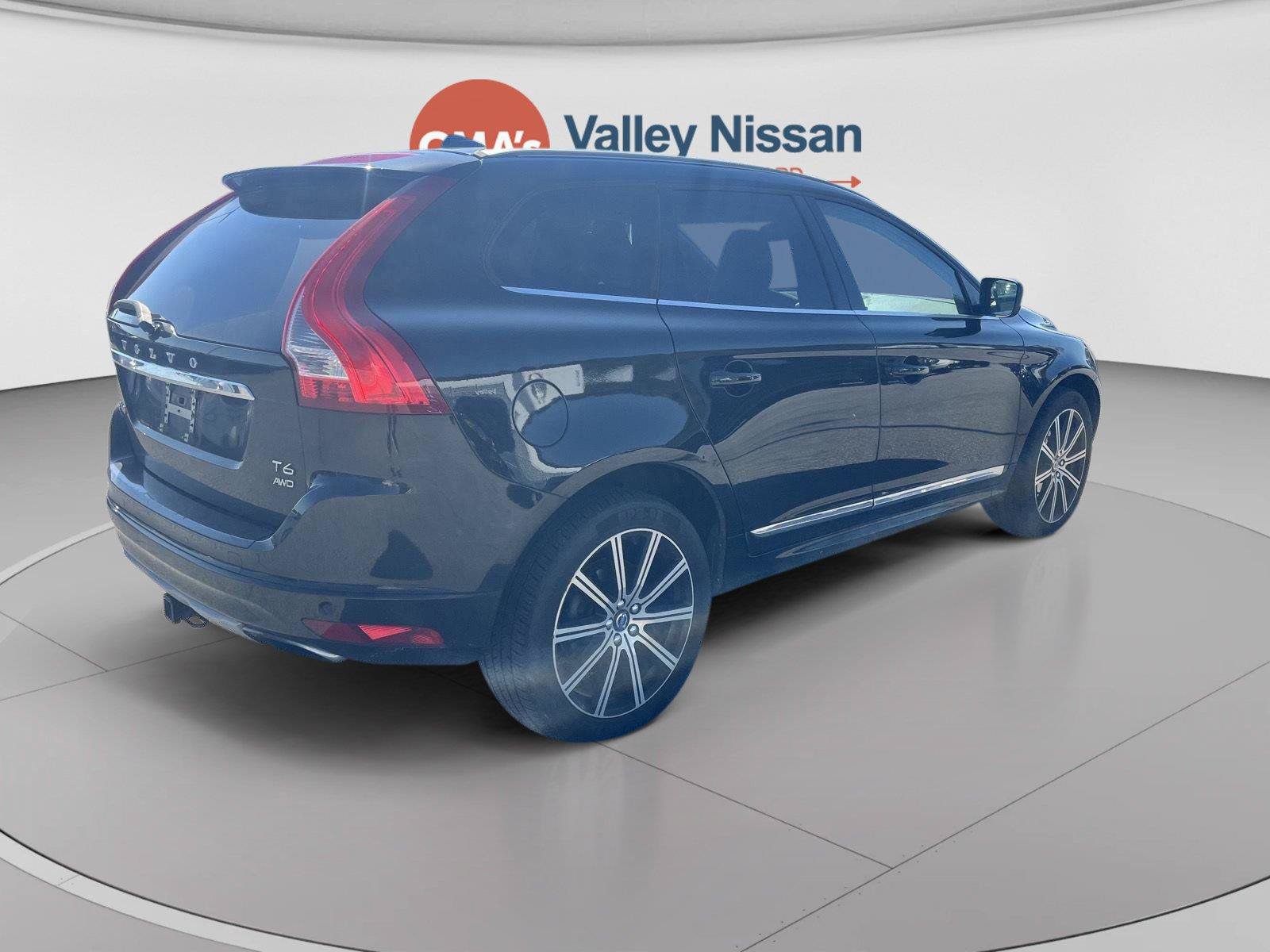 Used 2017 Volvo XC60 T6 Inscription w/ Advanced Package AWD/4WD image 5