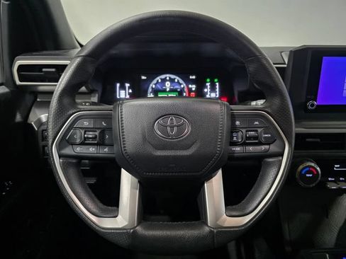Used 2026 Toyota 4Runner SR5 AWD/4WD image 16