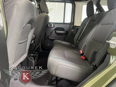 Used 2021 Jeep Wrangler Unlimited Islander image 20