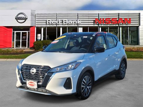 Certified 2024 Nissan Kicks SV image 4