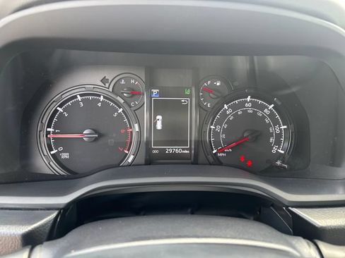 Used 2021 Toyota 4Runner SR5 Premium w/ Moonroof Package RWD image 20