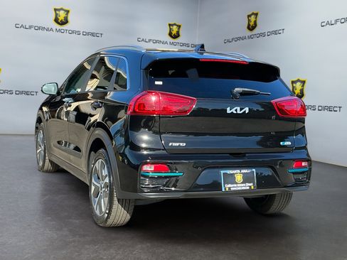 Used 2022 Kia Niro EX Premium image 7