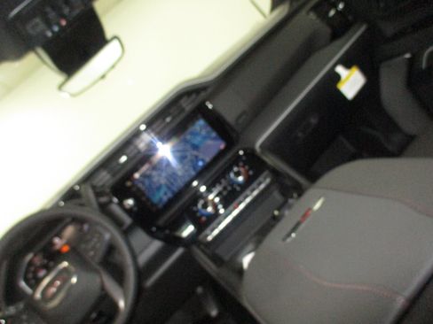 New 2026 GMC Sierra 2500 AT4X AWD/4WD image 31