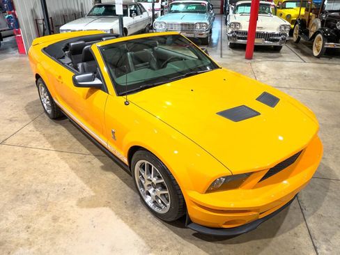 Used 2007 Ford Mustang Shelby GT500 RWD image 14