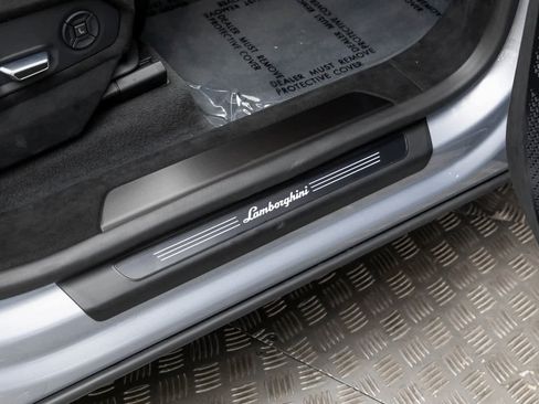 Used 2024 Lamborghini Urus Performante image 55