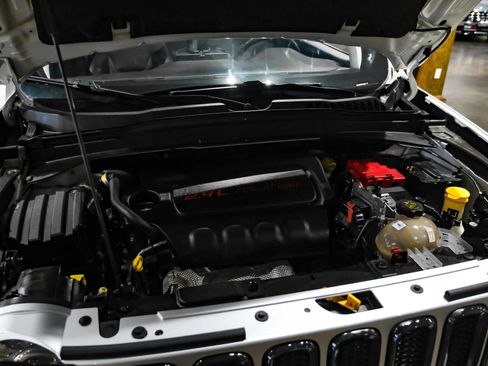 Used 2018 Jeep Renegade Limited w/ Advanced Technology Group AWD/4WD image 47