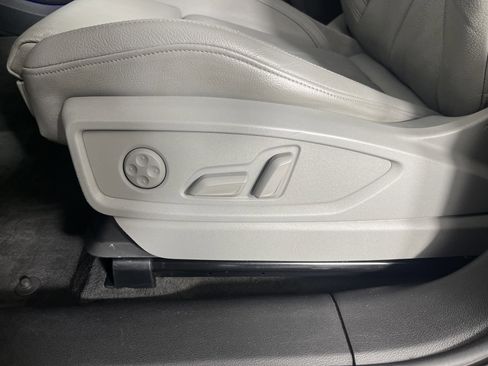 Used 2018 Audi Q5 Prestige w/ Prestige Package image 49