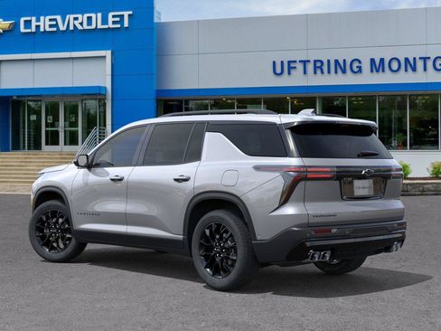 New 2026 Chevrolet Traverse LT w/ Midnight/Sport Edition FWD image 3