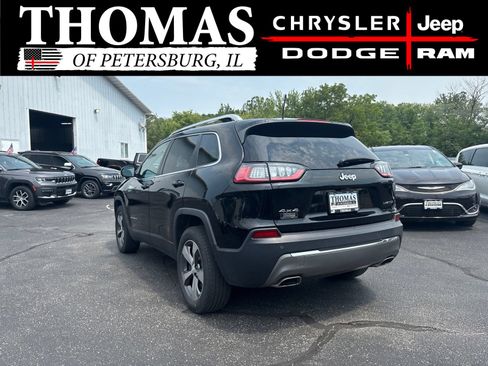Used 2019 Jeep Cherokee Limited AWD/4WD image 5