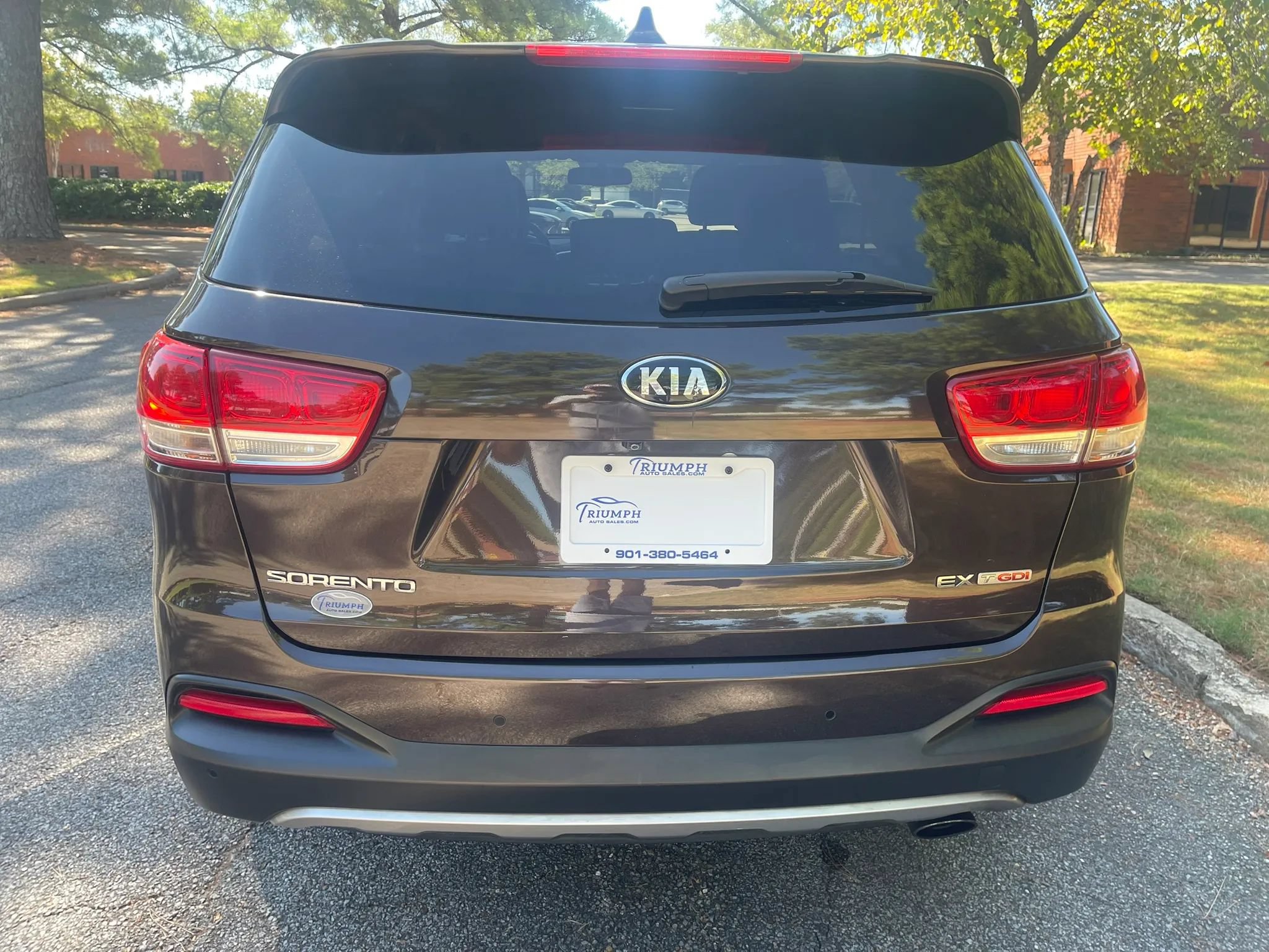 Used 2017 Kia Sorento EX FWD image 4