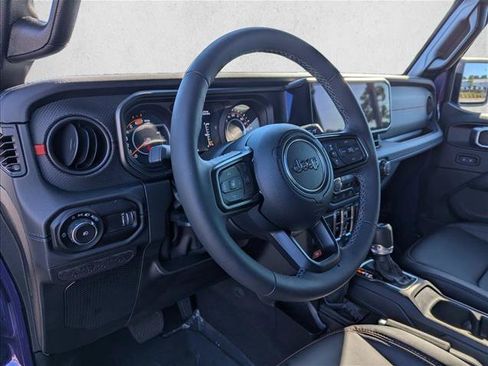 Used 2026 Jeep Wrangler Unlimited Rubicon AWD/4WD image 11