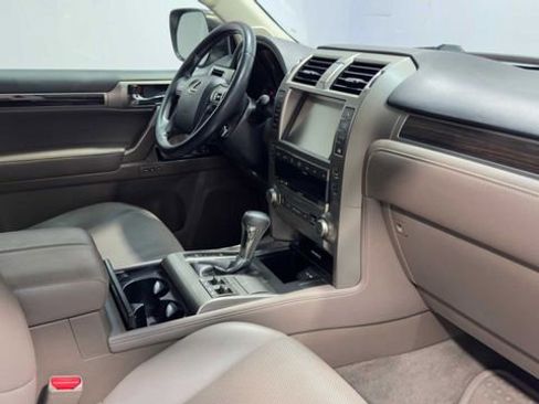 Used 2016 Lexus GX 460 w/ Navigation Package AWD/4WD image 13