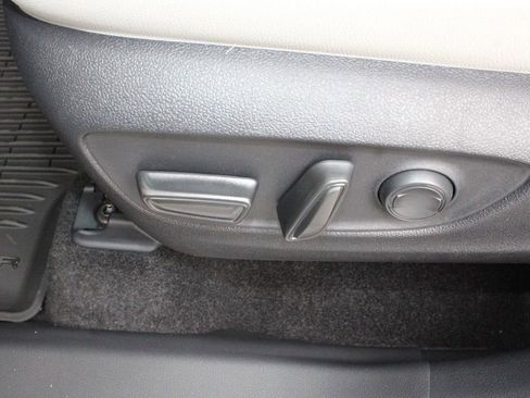 New 2026 Toyota Grand Highlander AWD image 21