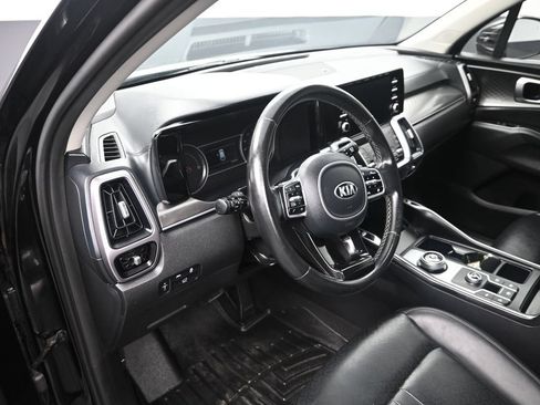 Used 2021 Kia Sorento EX FWD image 13