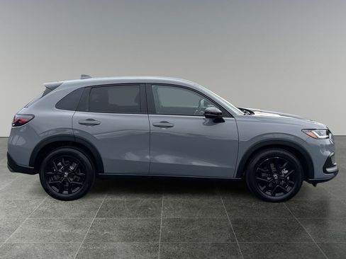 Used 2024 Honda HR-V Sport image 8