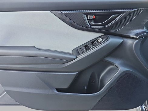 Used 2023 Subaru Crosstrek 2.0i Premium image 27