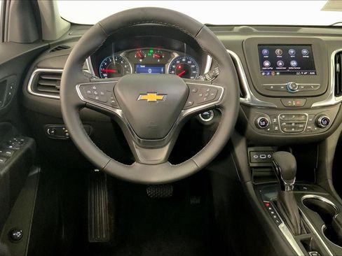 Used 2024 Chevrolet Equinox LT image 5