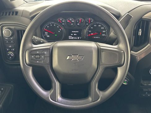 Used 2025 Chevrolet Silverado 1500 Custom Trail Boss w/ Dark Appearance Package AWD/4WD image 19