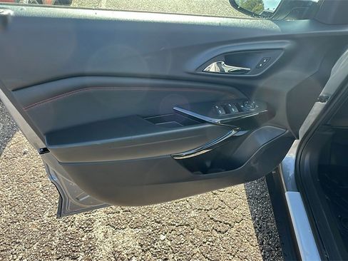 New 2026 Chevrolet Trax RS w/ Sunroof Package image 11