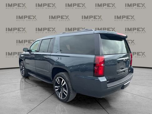 Used 2020 Chevrolet Suburban Premier AWD/4WD image 3