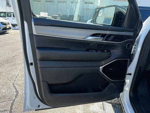 New 2026 Jeep Grand Wagoneer L Limited image 7