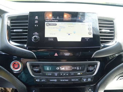 Used 2025 Honda Passport Black Edition image 26