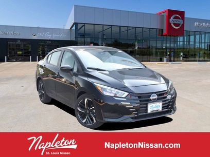 New 2025 Nissan Versa SR w/ Trunk Package
